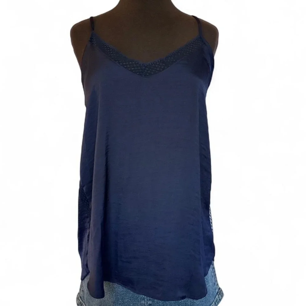 Lace cami - Picture 2 of 5